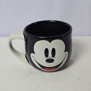 Disney Store Exclusive Mickey Mouse 16‎ Oz Ceramic Coffee Mug Black & White